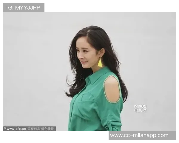 女友社媒分享与内维斯迪士尼乐园甜蜜游玩瞬间引发热议