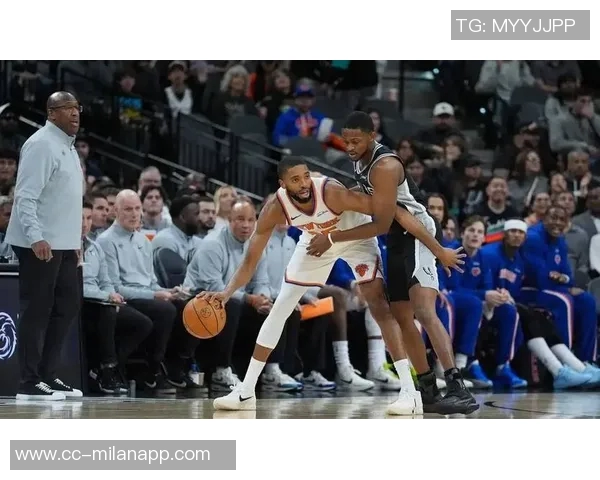 苏群点评马刺表现出色但仍显稚嫩尼克斯下半场展现拼搏精神与强硬防守 苏群点评马刺表现出色但仍显稚嫩尼克斯下半场展现拼搏精神与强硬防守